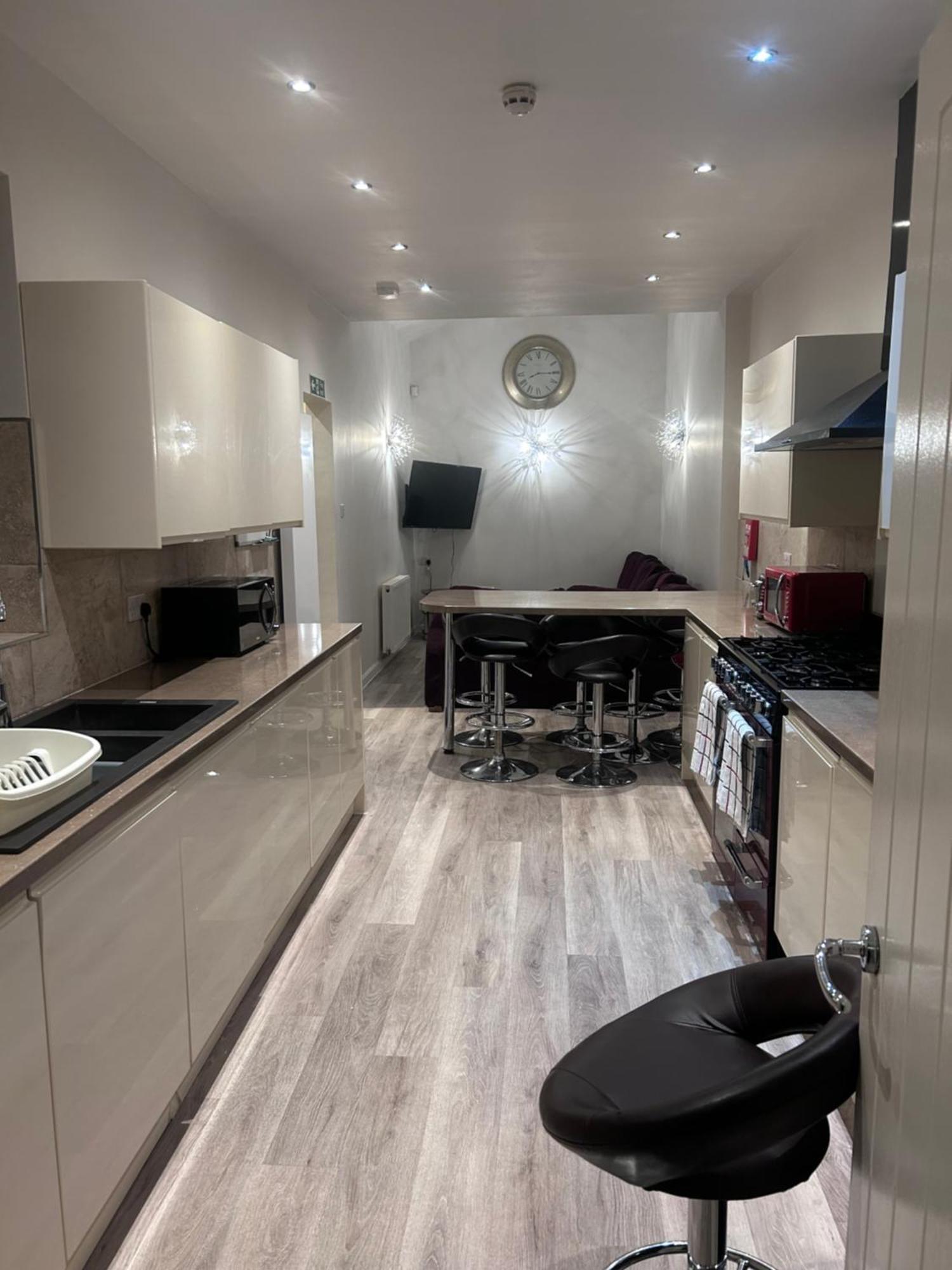 Seafords Guest House Stoke-on-Trent Exterior photo
